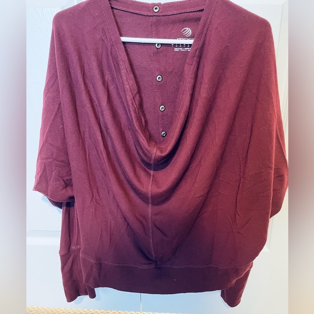 MPG exercise top (size large)